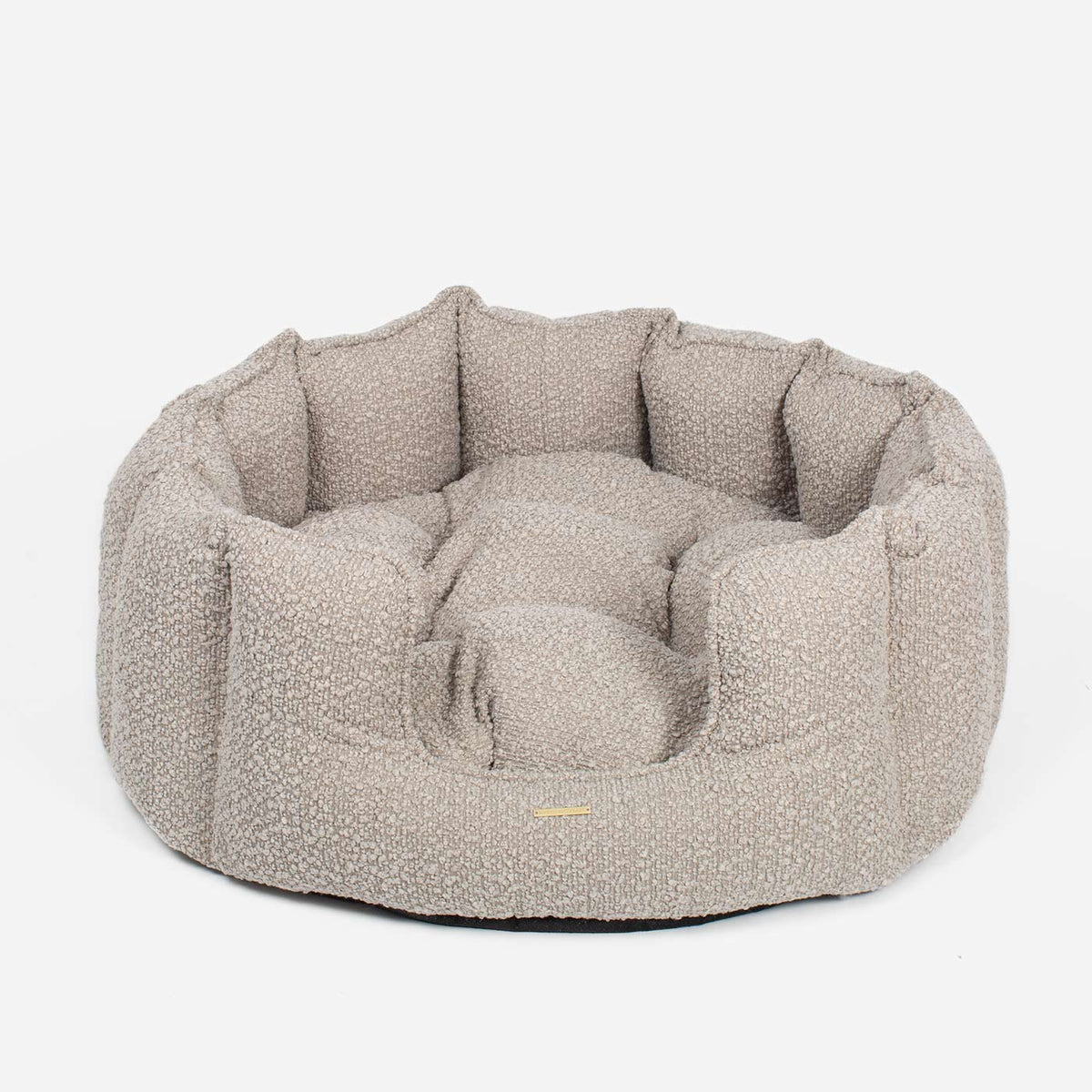 High Wall Bed For Dogs in Boucl
