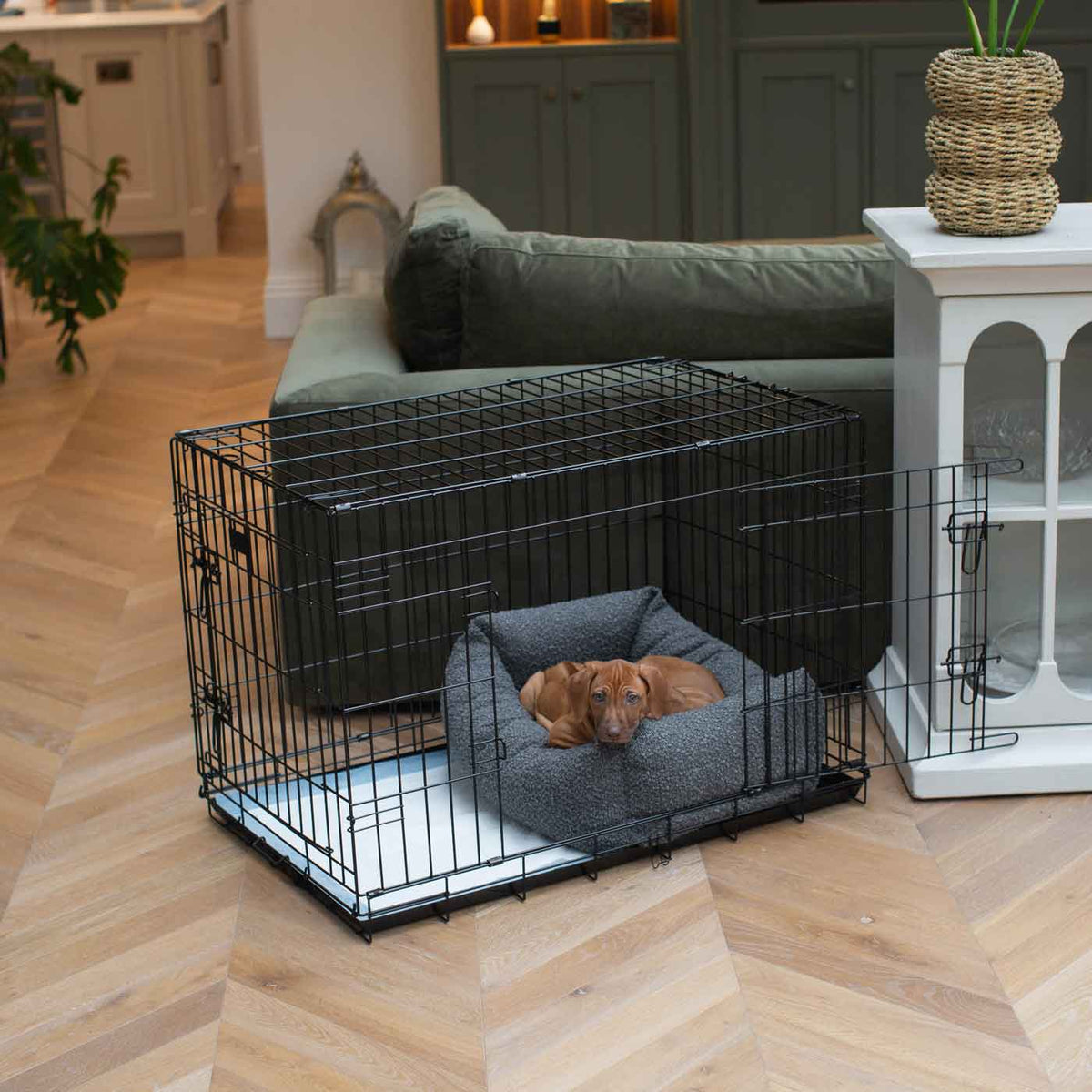 Cozy & Calming Puppy Cage Bed In Granite Boucl
