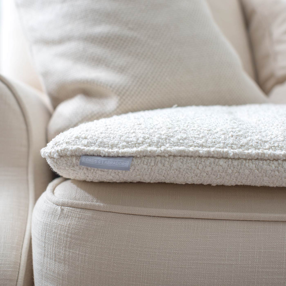 Couch Topper in Boucl