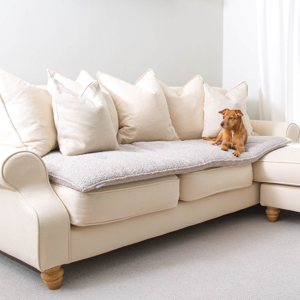 Couch Topper in Boucl